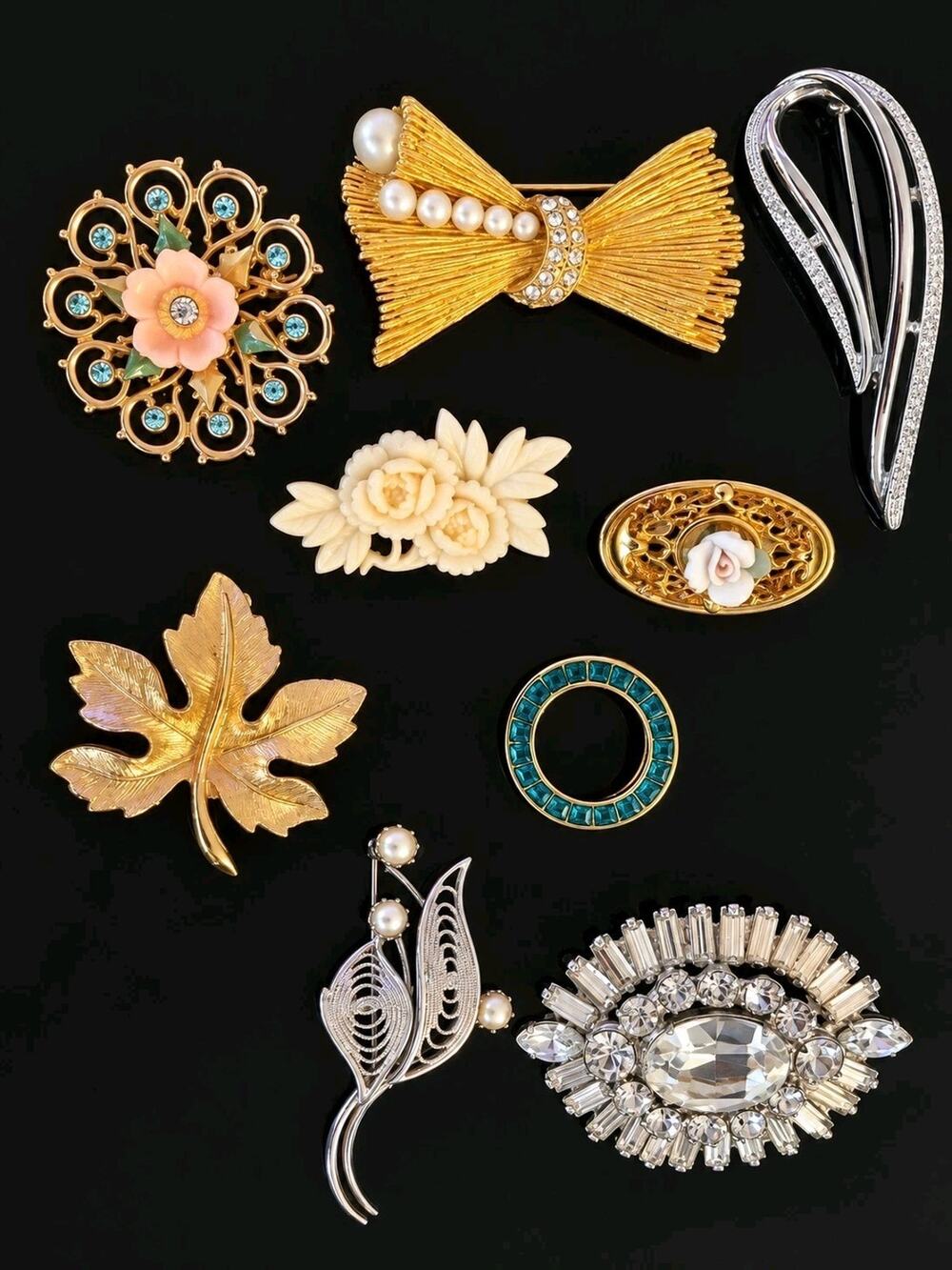 Estate Jewelry Brooch Lot (8) Rhinestone Pearl Gold Silver Tone